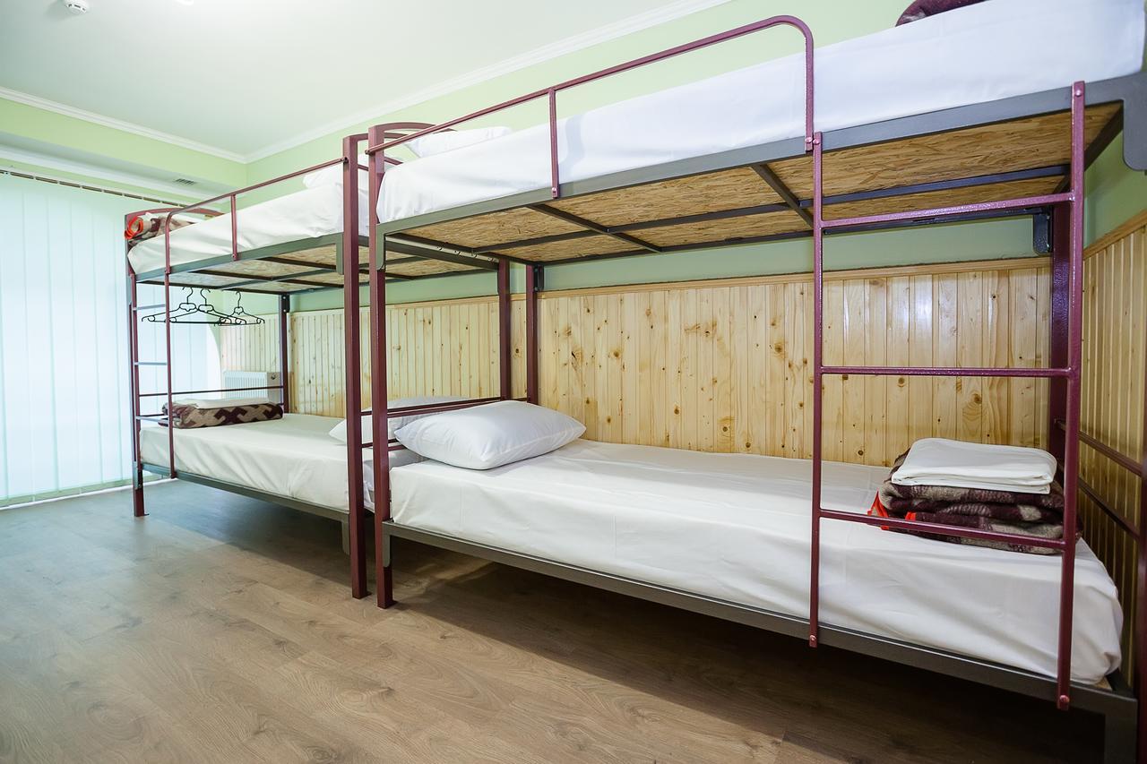 Tsentralnyi Hostel Івано-Франківськ Номер фото